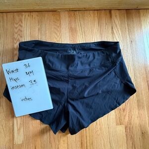 Athleta Black Mesh Lined Shorts XL‎ Run Shorts Zip Pocket High Waist Activewear